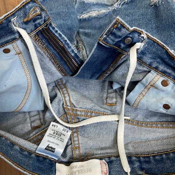 Levi’s 505 Bum Shorts - Picture 6 of 6